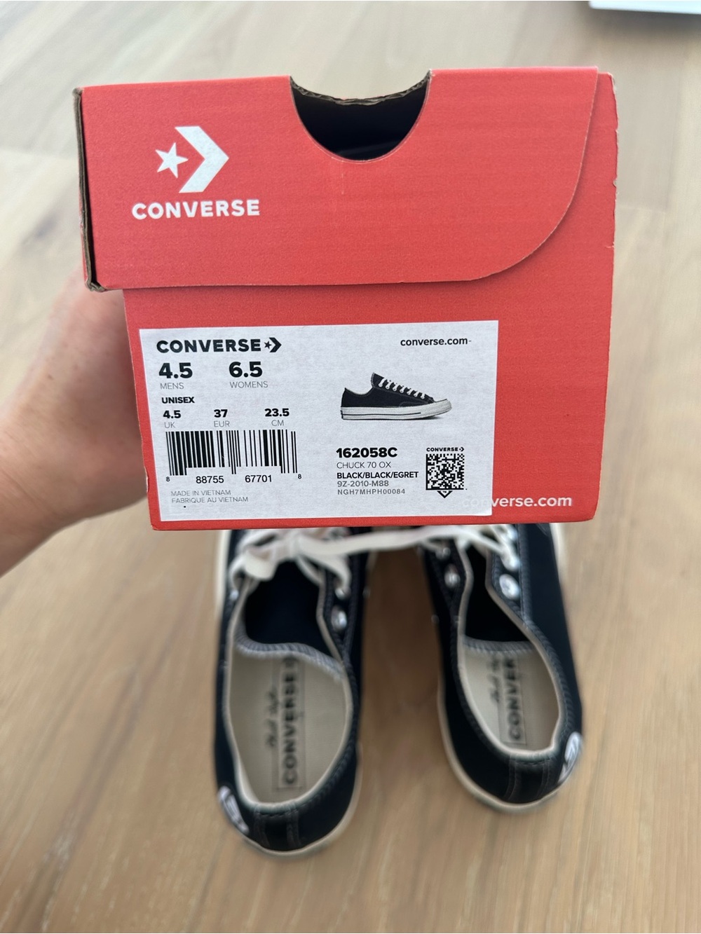 Converse Chuck 70 Ox Black White Sneakers Shoes Low Top Lace Up Womens Size 6.5 - Picture 9 of 9